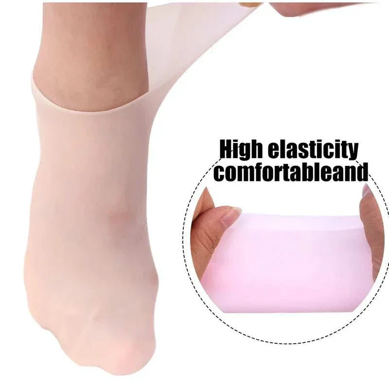 Universal Silicone Foot Repair Foot Mask showing high elasticity and comfortable fit for moisturizing and healing feet.