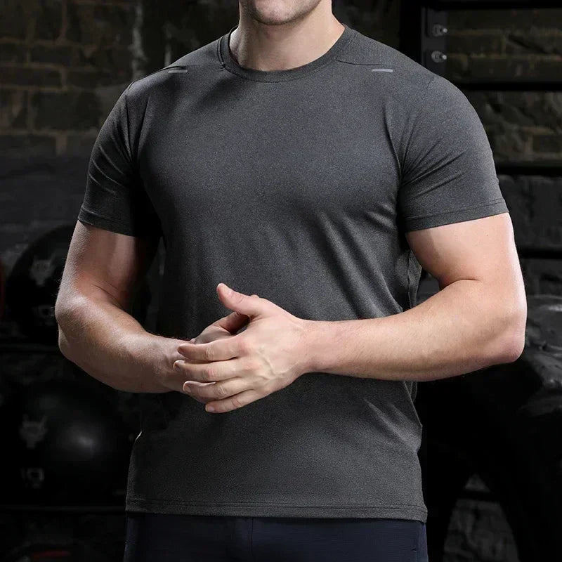 Men's summer loose breathable quick-dry fitness t-shirt in dark gray for cycling, running, and workouts