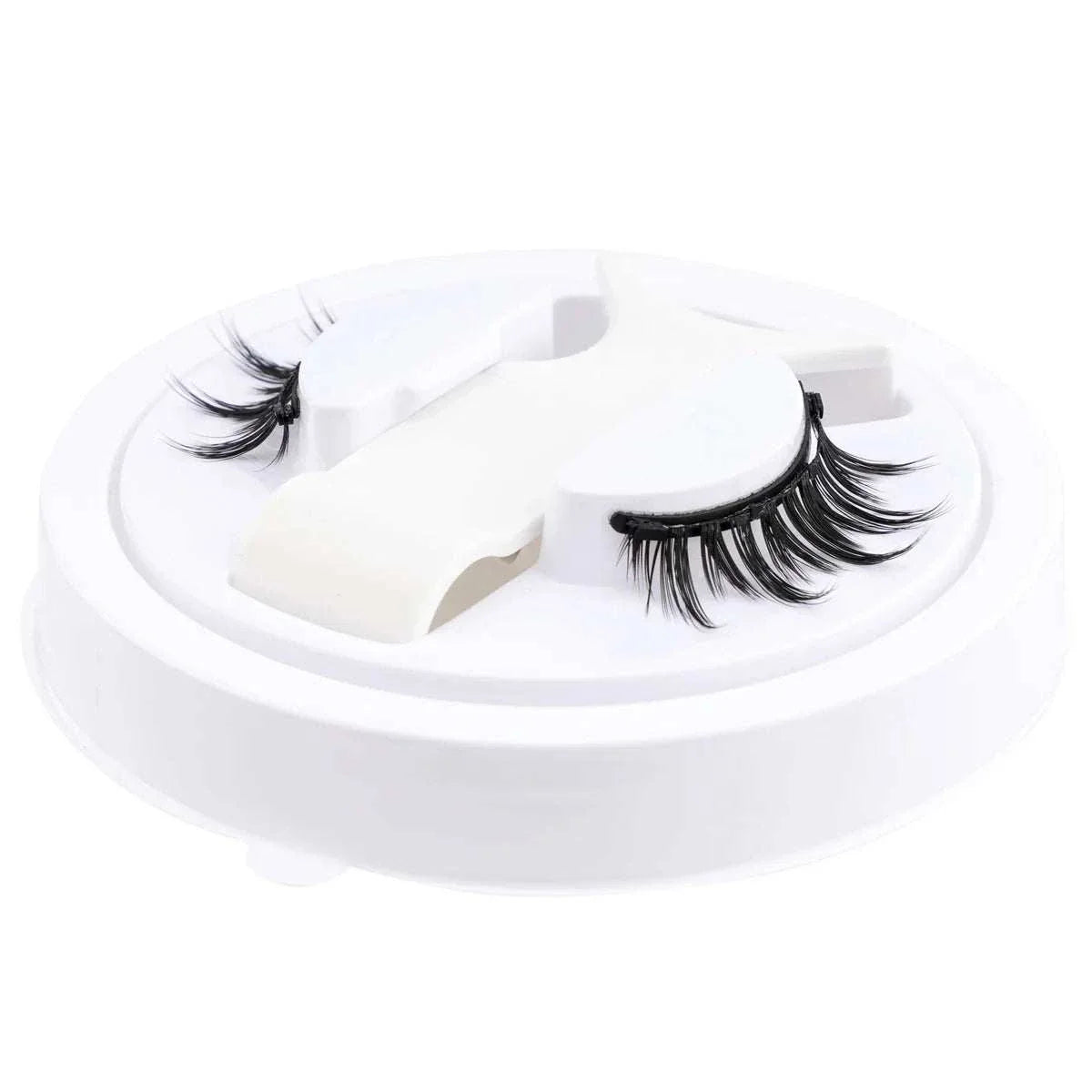 Hot Magnetic Eyelashes Set with reusable, natural-looking lashes and magnetic tweezers in a compact case