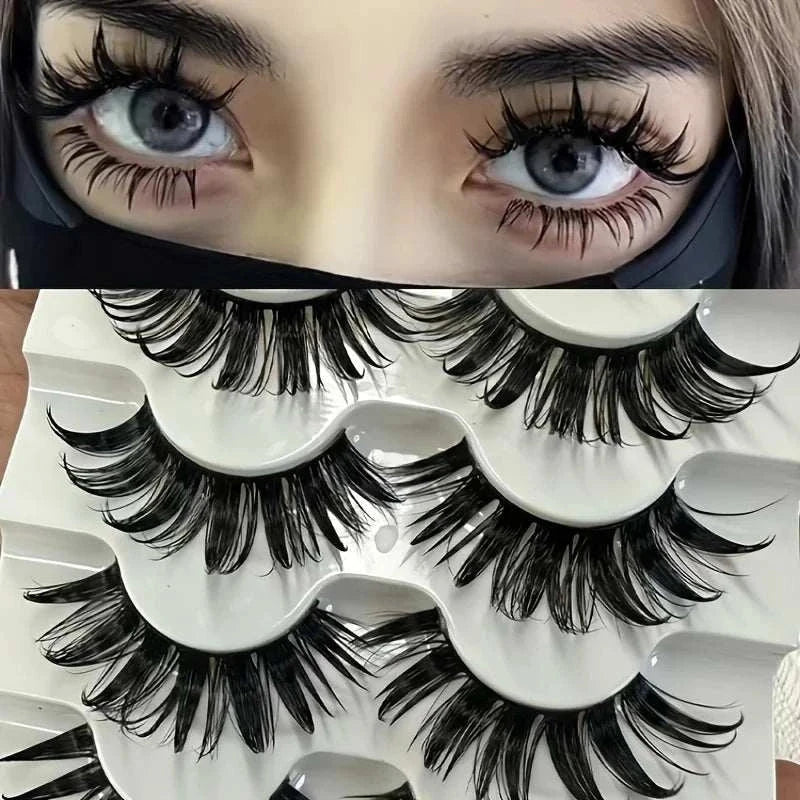 10 Pairs of Manga-Inspired Lashes