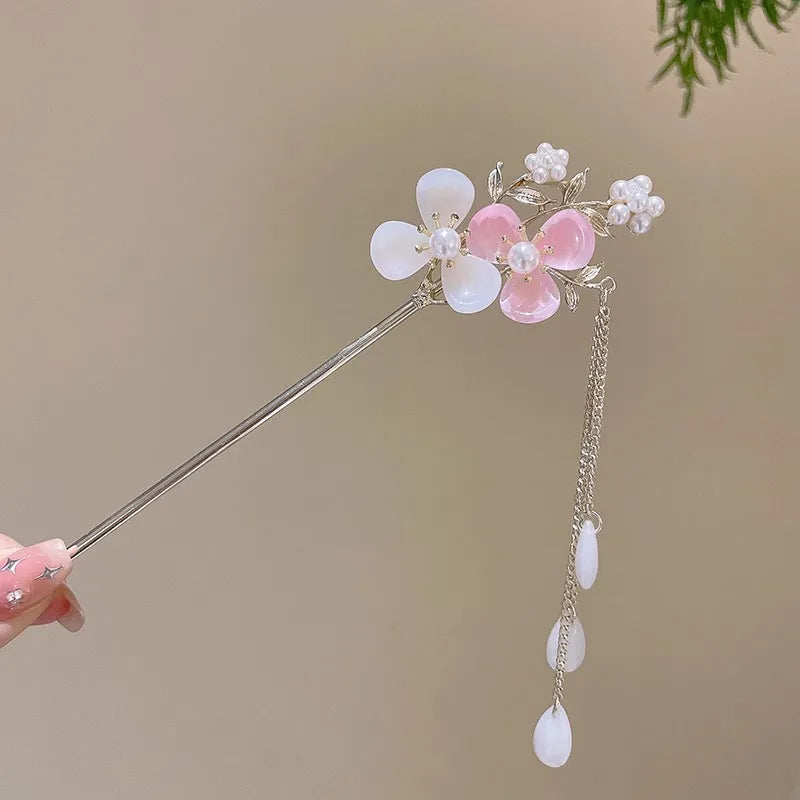 Elegant Chinese Style Flower Tassel Hairpin