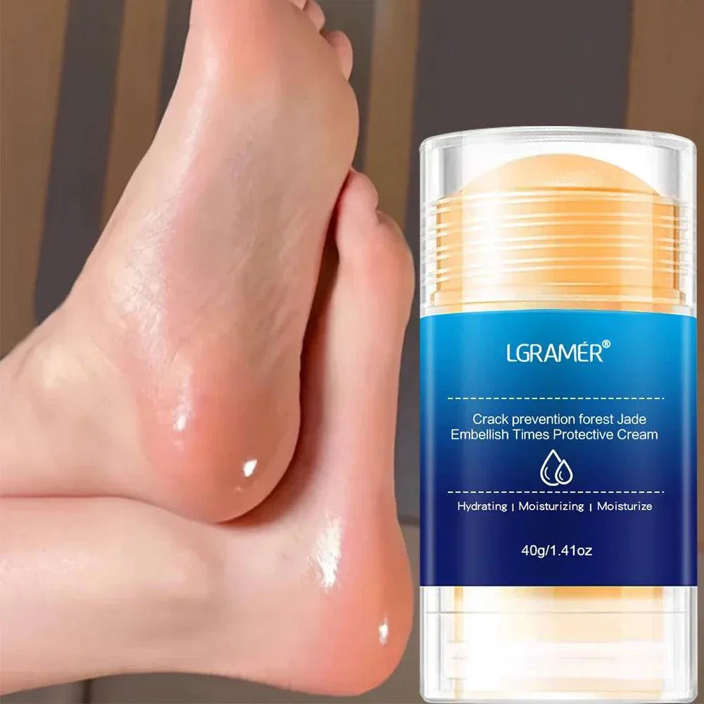 40g Urea Foot Cream moisturizing and repairing dry, cracked heels with deep hydration and smooth skin benefits