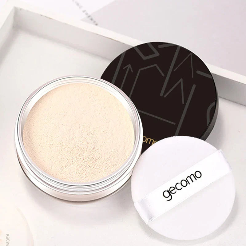 Compact Gemeng Powder Makeup with honey-toned setting powder, lightweight and long-lasting finish