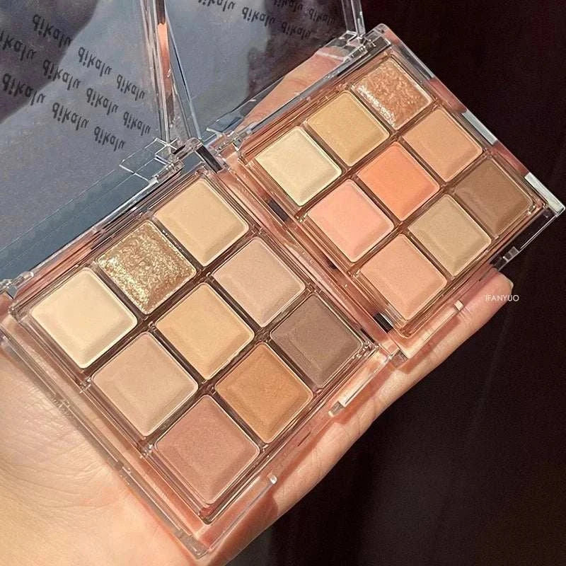 Black Pink Smoky Eye shadow palette with matte and pearlescent chocolate-inspired neutral shades in a compact travel-friendly case