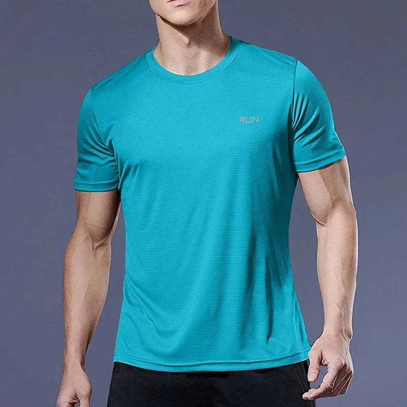 Men’s quick-dry compression sport t-shirt in turquoise with breathable fabric and snug fit for fitness and training.