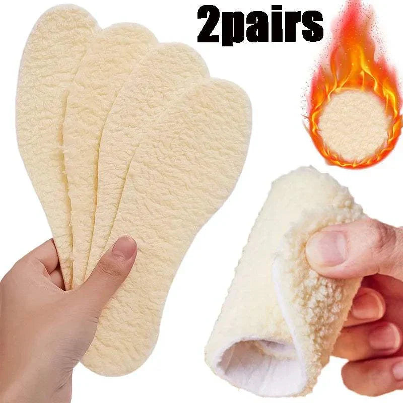 Two pairs of natural lamb fleece insoles held in hand, featuring soft, warm, and cushioned texture for temperature control and moisture-wicking.