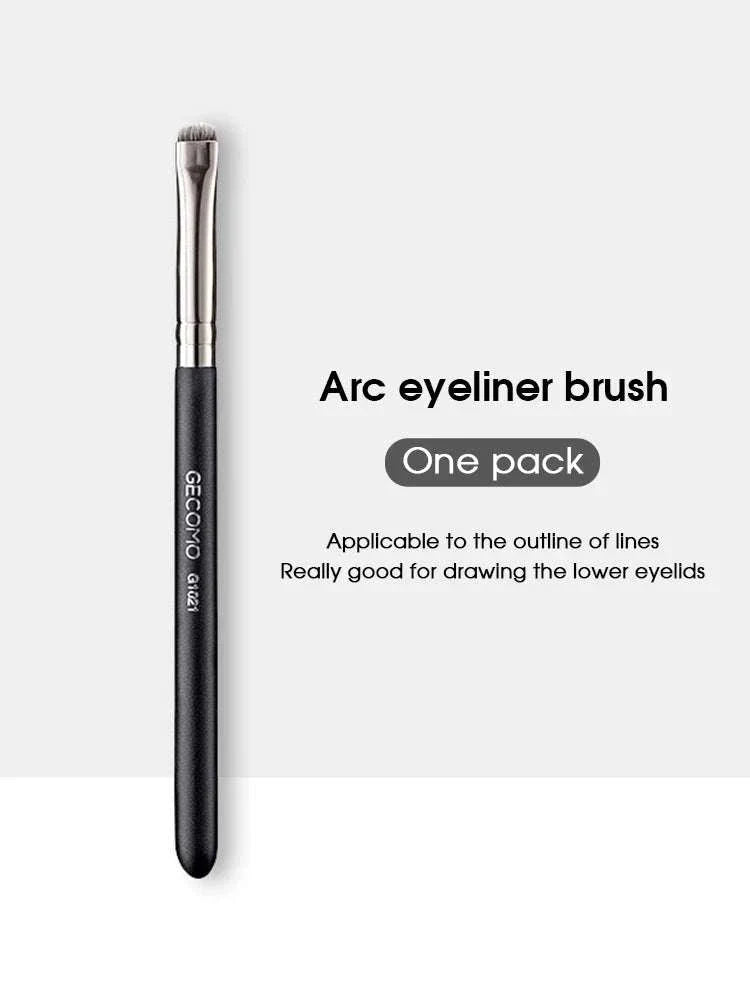 Arc eyeliner brush from Eyeliner & Eyebrow Makeup Brush Set for precise eye lining and lower eyelid detail.