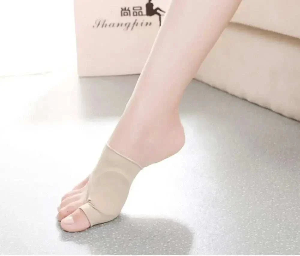 Men and women bunion corrector with split toe design for day and night toe alignment and pain relief
