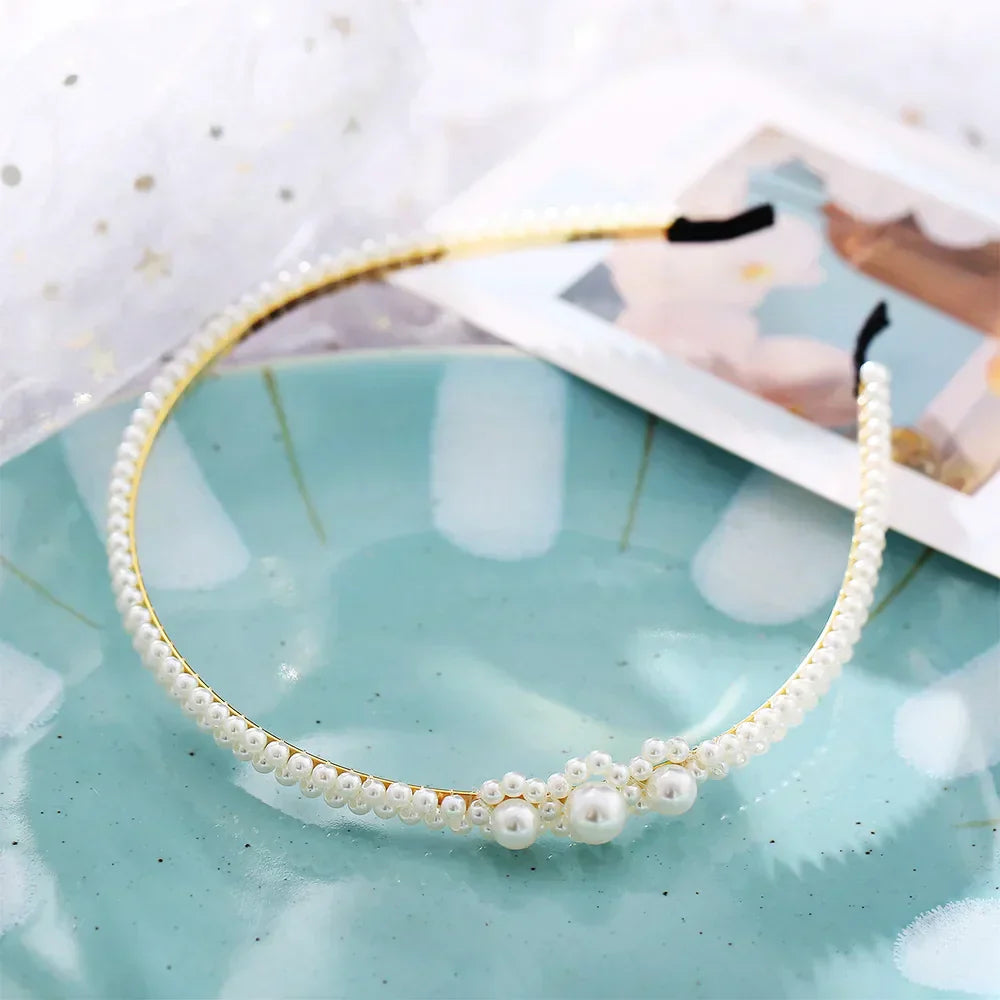 Modyle Full Pearl Hairband elegant floral elastic headband with glossy pearls on gold band
