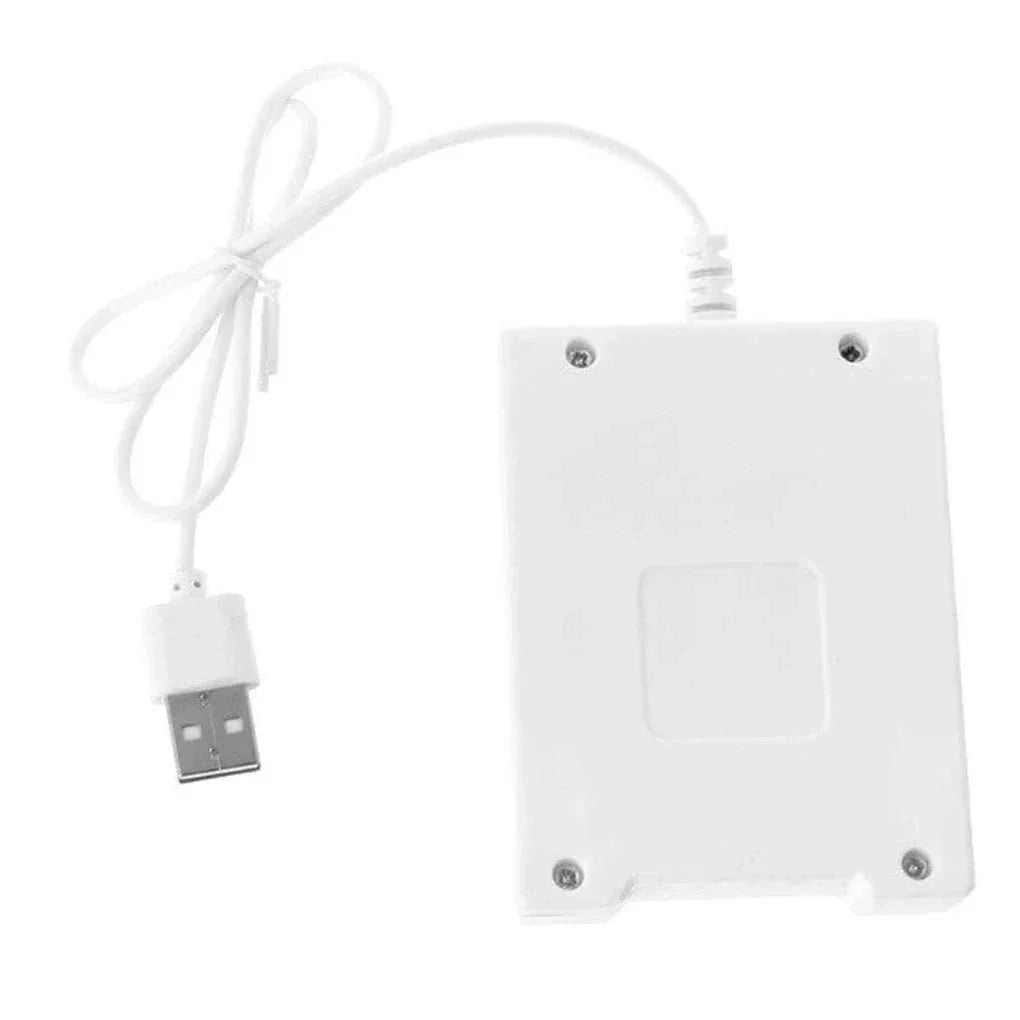 High-speed USB rechargeable battery charger with 3/4 slot compatibility and USB power input