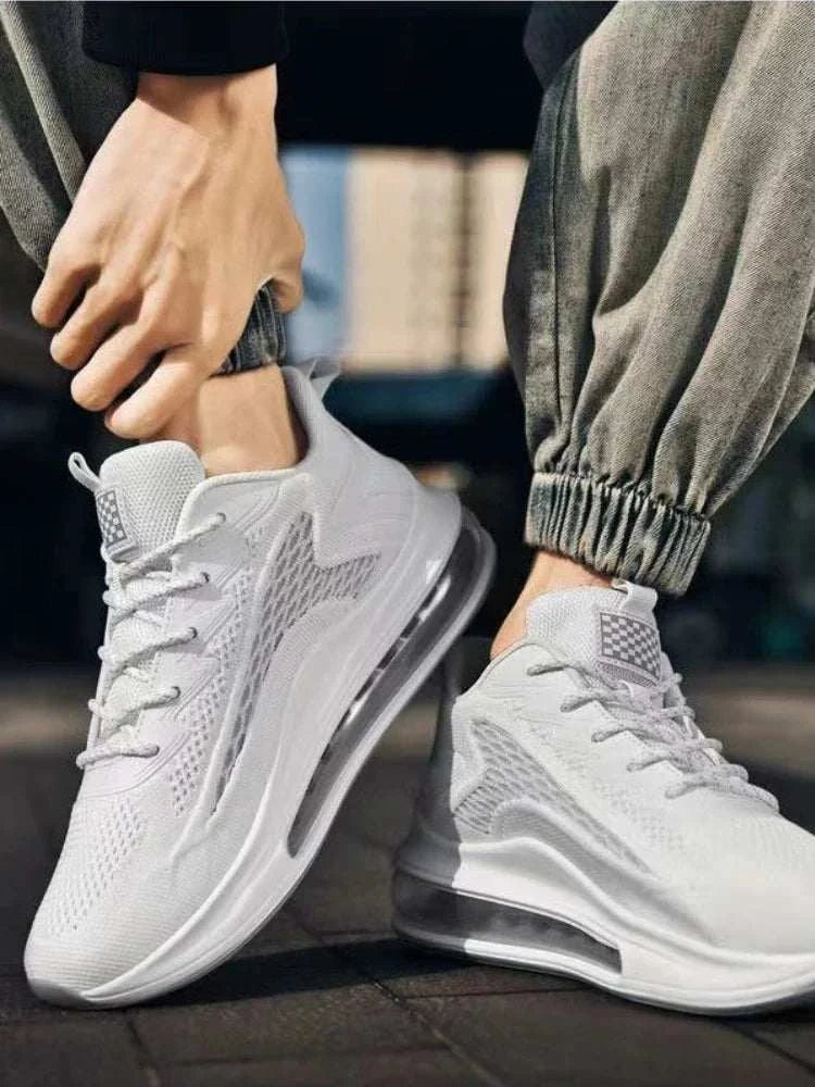 Men's casual air cushion shoes with breathable mesh upper and shock-absorbing sole for running and everyday wear